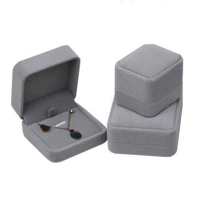 China Wholesale New Style Elegant Velvet Jewelry Box For Earring Bracelet Necklace for sale