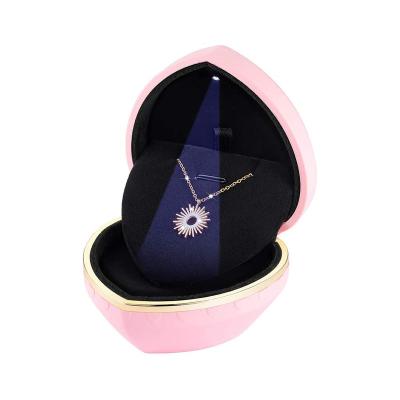 China Luxury Led Light Weight Jewelry Box Heart Shape Jewelery Packaging Boxes For Necklace Pandent for sale