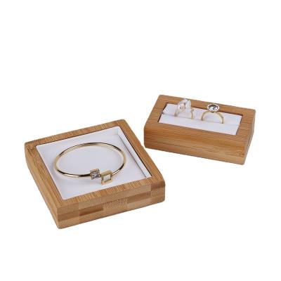 China Fashion Bamboo Jewelry Packaging and Display Earrings Holder Natural Jewelry Display Stand for sale