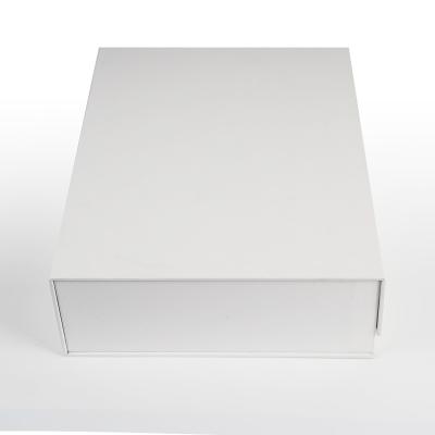 China Reused Materials Logo Handmade Luxury Matt White Custom Folding Magnetic Gift Box for sale