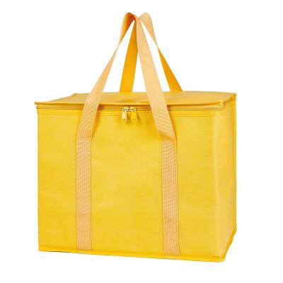 China Waterproof Custom logo Portable Large Reusable Grocery Bag Keep warm food delivery Non Woven Insulated Lunch bag for sale