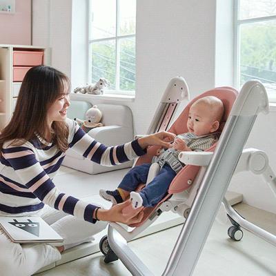 China Modern Foldable Umpire Chair For Toddlers Adjustable Reclining Baby Dining Chair With Lockable Wheels for sale