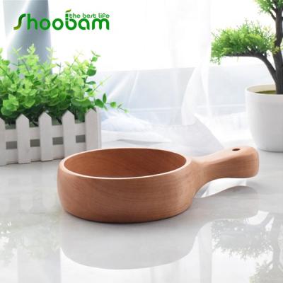 China Sustainable wooden bowl for salad, noodles, pasta with long handle for sale