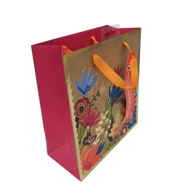 China Recyclable Gift Paper Bag Kraft New Year Packaging Party Premium Printing Bag Twisted Paper Handle for sale