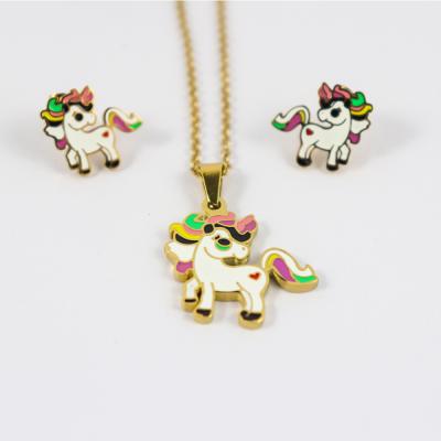 China Durable Essential Oil Necklace Jewelry Diffuser Pendants Horse Shape Fashion Aromatherapy Jewelry Te koop