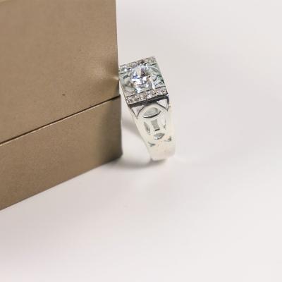 中国 Factory Wholesale Custom Made Luxury Women's Engagement 999 Sterling Silver Fashion Ring 2022 TRENDY 販売のため