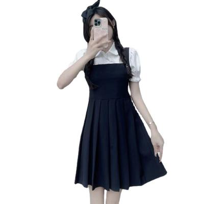 China 2022 New Anti-Static Black Suspender Dress Women's Two-piece Suit Mid Length Pleated Short Skirt for sale