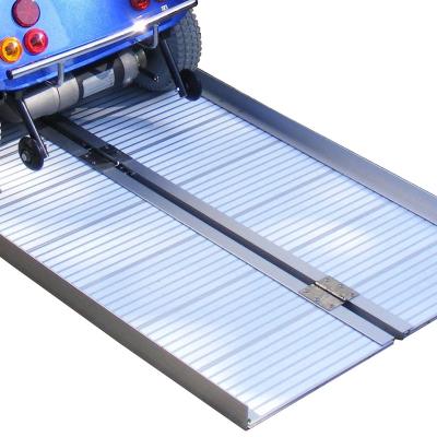 China Manufacturer Supply Aluminum Folding Wheelchair Ramp 122x73 for sale