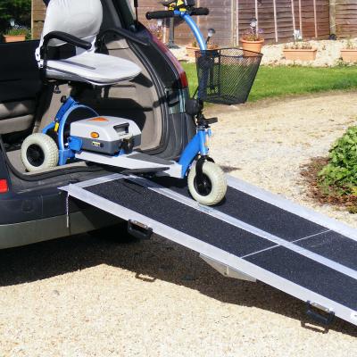 China Manufacturer Supply Aluminum 212x73 Wheelchair Scooter ATV Access Multi-Folding Car Loading Ramps for sale