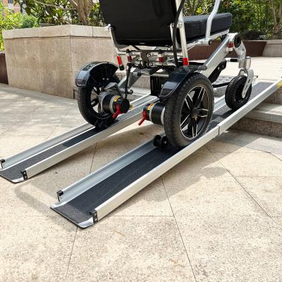 China Hot Sale Good Quality Aluminum Telescopic Wheelchair Ramp 213x21 for sale