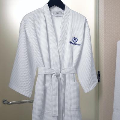 China Hotel Thermal 100% Cotton Waffle Bathrobe With Custom Embroidery Logo for sale