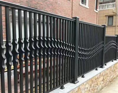 China Promotional Good Quality Custom Made Easily Assembled Pool Fence China Suppliers Wholesale Metal Fencing Panels Fencing for sale