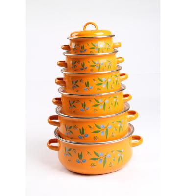 China Africa Market 676 Traditional Enamel Casserole Set With Metal Lid 14-24cm Pot 6pcs Cooking Set for sale