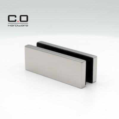 China High Quality Rectangle Traditional U Shape Channel Stainless Steel Material Glass Clamp for sale