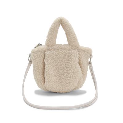 China Lovely 2022 Winter Style Hairy Cross Fashion Girl Small - Soft Body Handbags Mini Tote Bag For Girls Purses Cute For Kids for sale