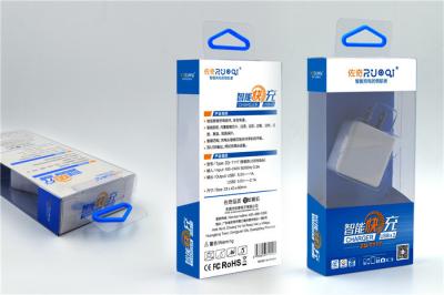 China Dual a capa de plástico branca da cor da certificação portátil do carregador 10W ETL da parede do Usb à venda