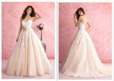 China Hot Selling Tulle Long Sleeveless Lace Beaded Ball Gown Wedding Dress for sale