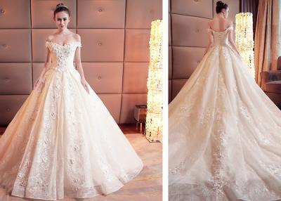 China Breathable Princess Dream Ball Gown Style Wedding Dresses With Long Trains for sale