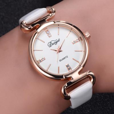 China 2019 ALLOY Fashion Trend Leather Strap Casual Women Dress Watch Lady Quartz Wrist Watch for sale