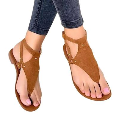 China 2022 Summer Thong Strap Beach Buckle Lightweight Sandals Women's Casual Flat Suede for sale