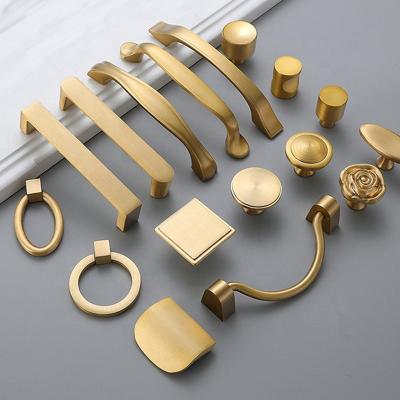 China Contemporary Cabinet Drawer Copper Pull Handle Knob Furniture Brass Hardware for sale