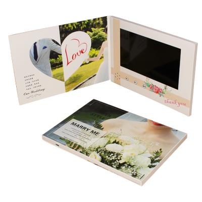 China OEM Screen Wedding Video Card LCD Display Video Card Gift High Quality 5inch IPS Video Greeting Card for sale