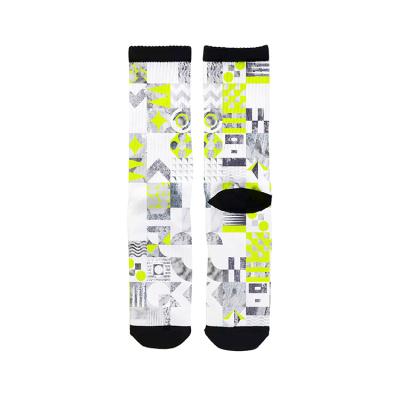 China Low Price Style Breathable Warm Sports Socks Long Sale Logo Customize Breathable Sports Socks for sale