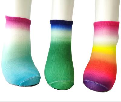 China Frendly Breathable Sporty Eco Socks Ladies Rainbow Print Customized Casual Eco-Friendly Polyester Printed Socks for sale