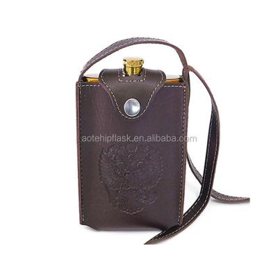 China Gift Gold Hip Flask Leather Glass Jug for sale