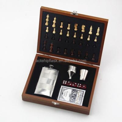 China 2017 Party Favors Hip Flask Chess Set Business Shot Glass For Beer Mug for sale