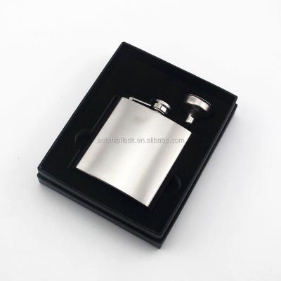 China Gift metal hip flask and mini funnel with box for sale