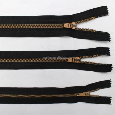 China Auto Lock #3, #4, #5 Resin Reinforced Zipper for sale