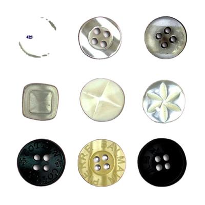 China Dry Clean 4 Holes or 2Holes Shirt Buttons for sale