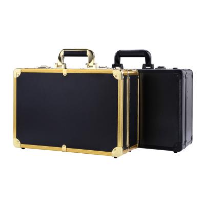 China Medium capacity barber bag fashion salon bag makeup hair case large, medium and small beauty hairdressing tool bag for sale