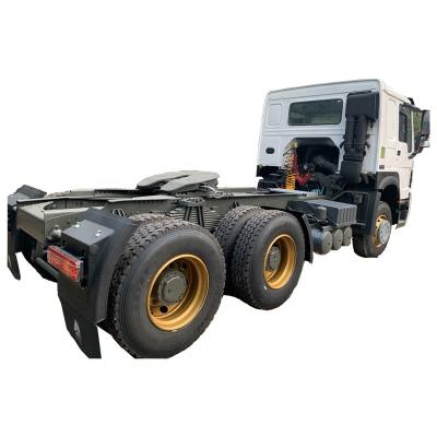 China Low Price Sinotruck Used 2017 Trucks 6X4 HOWO 375HP Used Tractor Truck For Sale 6800X2500X3100 for sale