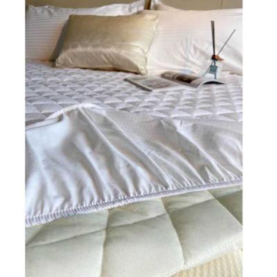 China Anti-Pull Home Bedding High Grade Mattress Cover In Solid Color for sale