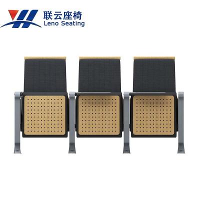 Chine Standard Size Folding Auditorium Chair Retractable Auditorium Seating Price Padded Church Chairs Cover à vendre