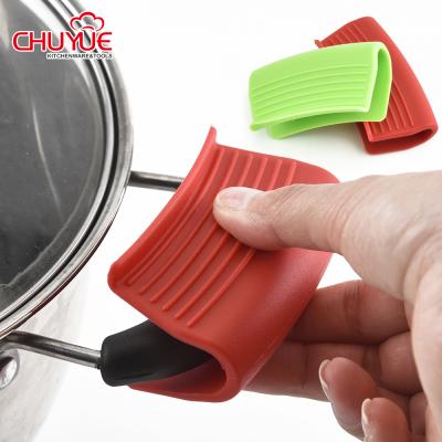 China Amazon Contemporary Heat Insulation Mini Oven Gloves Cooking Silicone Pinch Gloves Baking Silicone Oven Mitts for sale