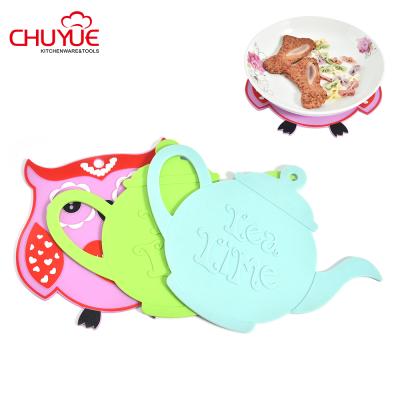 China Viable Teapot Owl Shape Silicone Heat Resistant Pan Mats Padded Table Mat Place Mat for sale