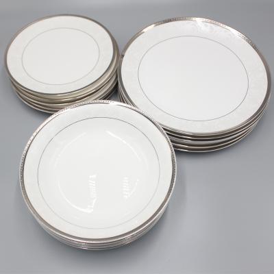 China Durable Bone China Ceramic Cheap Practical Tableware Set 18 Pcs Hotel Restaurant Dining Table Plates With Gloden Rim for sale