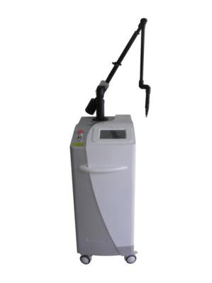 China 4 wavelength Medical q switch nd yag laser tattoo removal equipment for sale