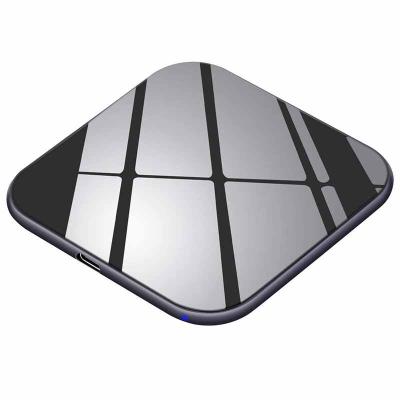 China DC 12V 2A Qi 15W 10W 7.5W 5W Fast Desktop Desktop Quick Desktop Wireless Charger Cell Phone Square Glass for sale