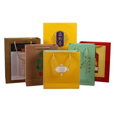 China Christmas paper bag kraft paper bags bolsas de papel reusable shopping paper bags reusable logo printed for sale