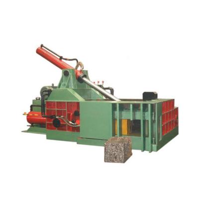 China Hotels Newest Mobile Hydraulic Tire Chute Baler Baler Baler Machine for sale