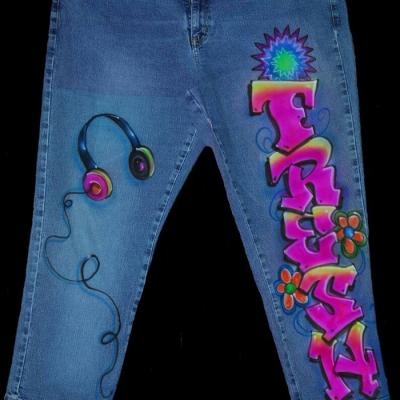 China QUICK DRY Ladies Airbrush Jeans Graffiti Letter Print Plus Size Womens Jeans for sale