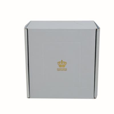 China Simple Elegant Folding Present Box Recyclable Eco Friendly Merry Christmas Folding Custom New Arrival for sale