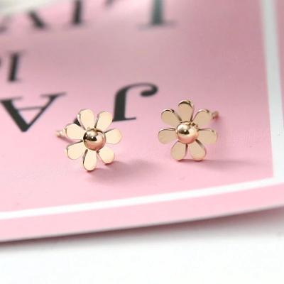 China FASHIONABLE 18K Gold Plated Small Daisy Stud Earring Line For Woman Ladies Jewelry Gift Stainless Steel Earring Factory Wholesale Not To Fade for sale