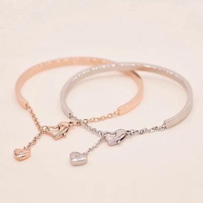 China 2021 Rose Gold Heart Pendant Steel Bracelet Factory Wholesale FASHIONABLE Women's Titanium Steel Bracelet for sale