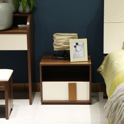 China Modern Fashion Bedroom Furniture Bed Room Set Modern Nightstand for sale