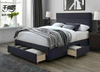 China Cama de rainha estofada adornada, quadro europeu da cama de rainha do Wingback à venda